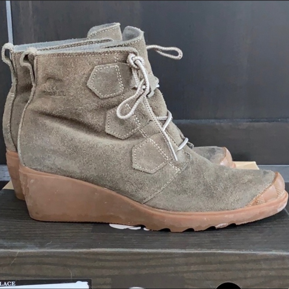 Sorel Toronto wedge boot